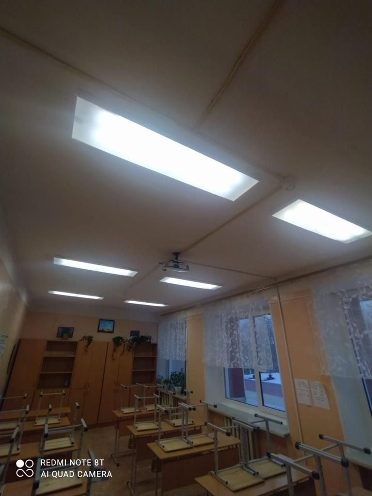 Комплексная замена освещения в одной из школ Сургута в рамках энергосервисного муниципального контракта