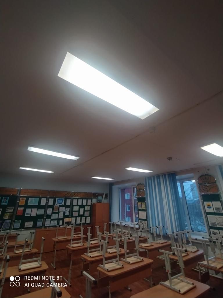 Комплексная замена освещения в одной  из школ Сургута в рамках энергосервисного муниципального контракта