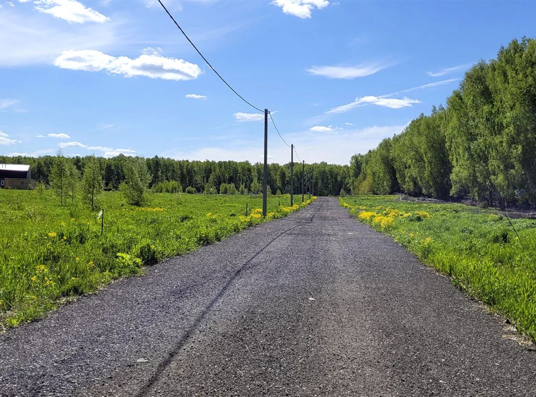 Купить земельный участок в Домодедовском районе в поселке на берегу реки.