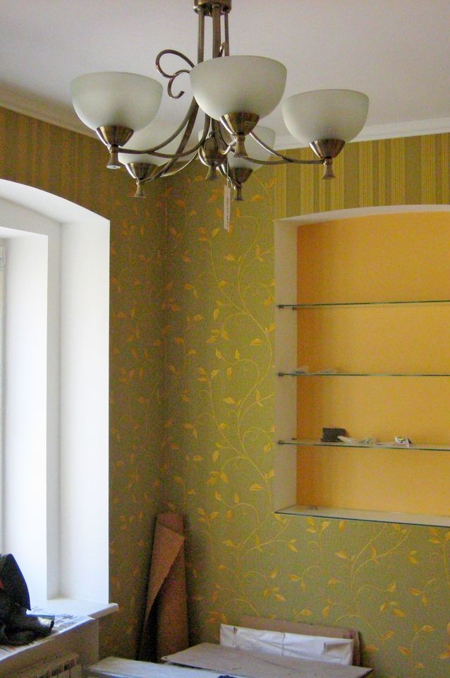 Acabado  Paredes y techos de departamento antiguo. 