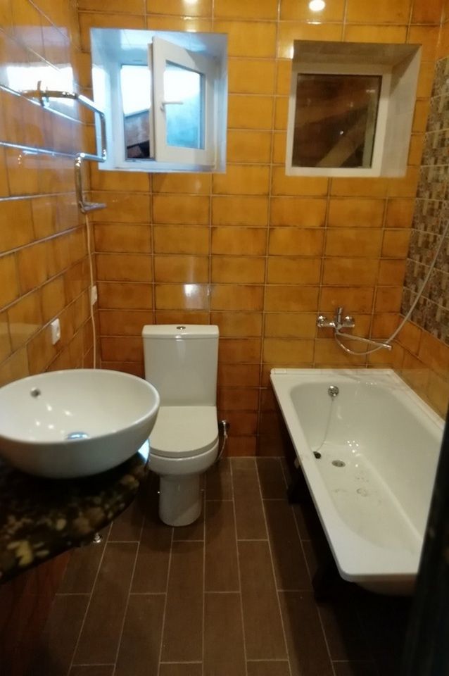 Renueva de baño Paredes y techos de baño antiguo 