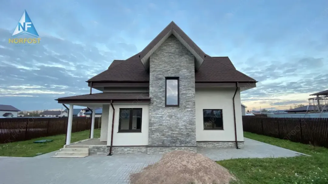 Двухэтажный дом из газобетона