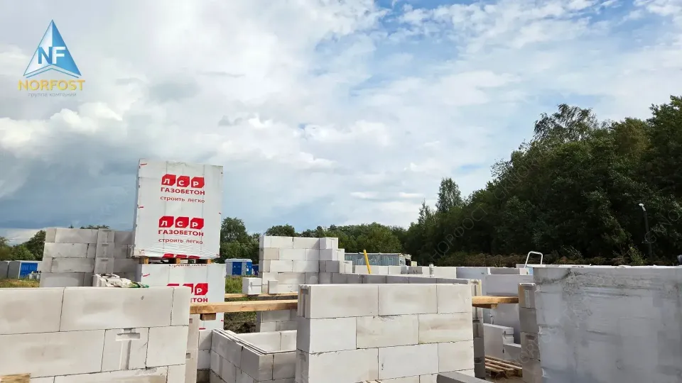 Строительство дома из газобетонных блоков в СПб NF 01