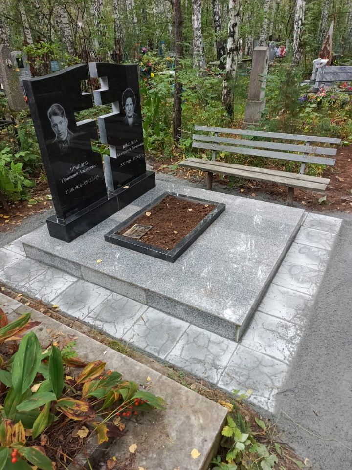 памятник из гранита