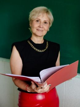 АСТАШОВА вАЛЕНТИНА