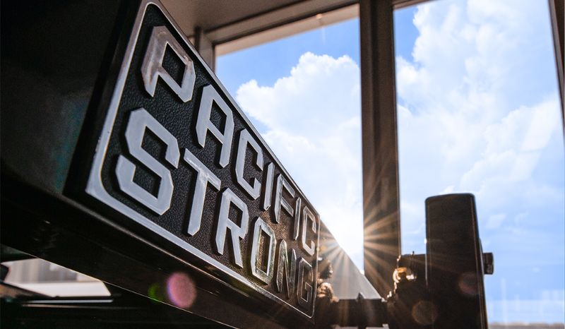 Фирменно оборудование Pacific Strong