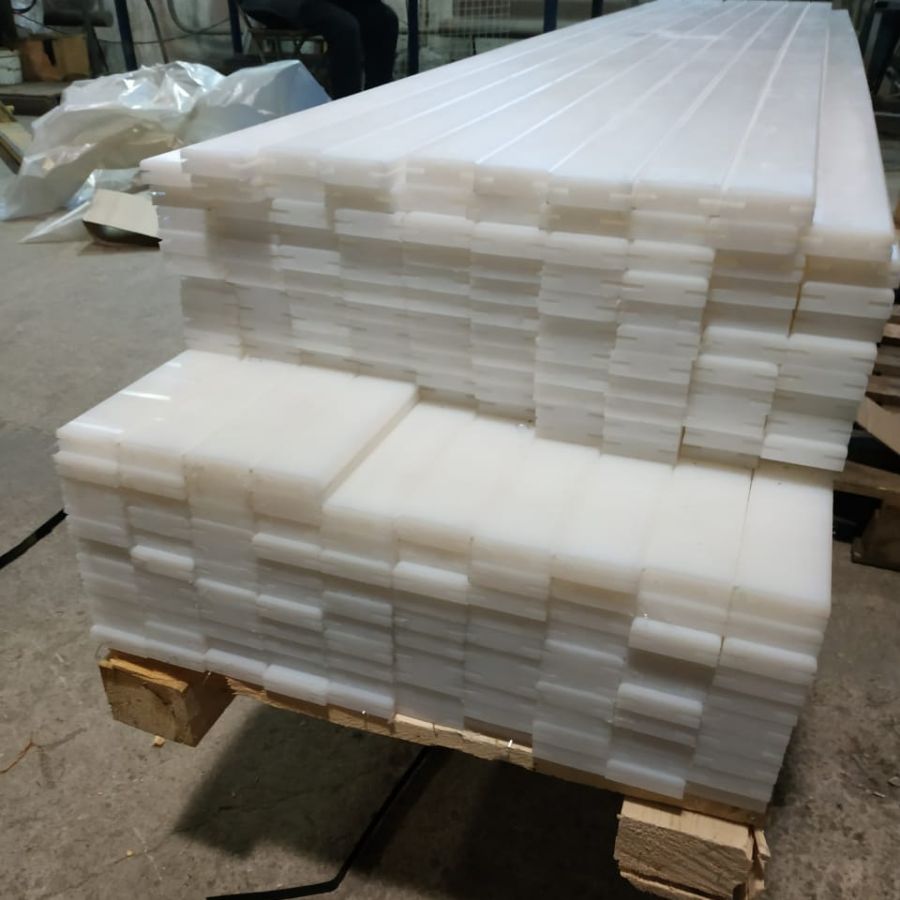 детали из высокомолекулярного полиэтилена