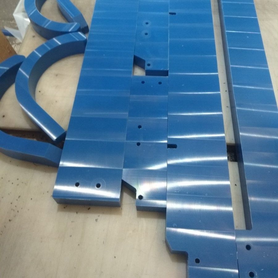 детали из высокомолекулярного полиэтилена