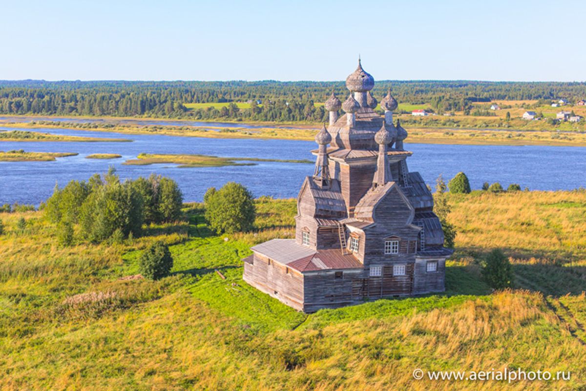 Храм поле Архангельская область