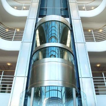 Панорамный лифт в отель