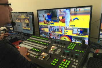 профессиональное оборудование видеомикшер