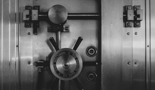 ООО "Эксклюзивные бизнес-технологии". Примеры проектных кейсов "Банки и финансовые учреждения"