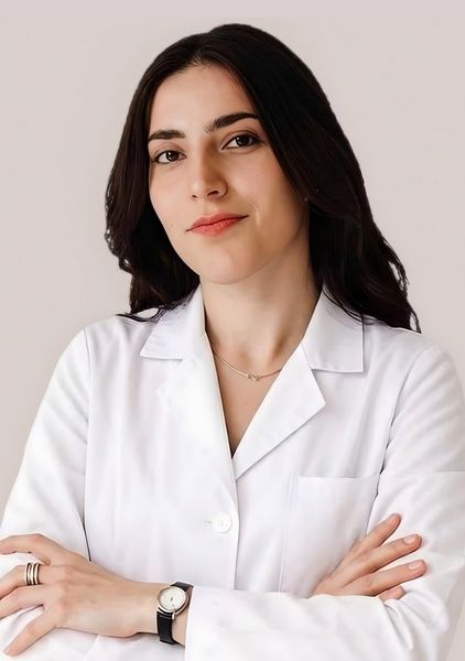 Алиомарова Залина Идрисовна г. Челябинск аллерголог стаж с 2023 принимает в МЦ «Клиника», г. Магнитогорск, ул. Зелёный Лог, 48