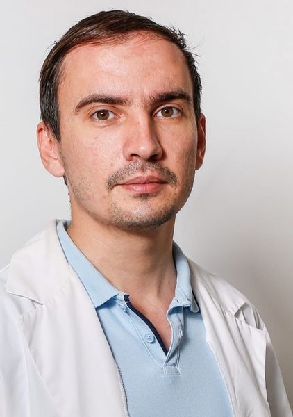 Маркелов Антон Андреевич терапевт, врач УЗИ, стаж с 2016 (7 лет). УЗИ: органов брюшной полости, мягких тканей, лимфоузлов, сосудов, мошонки, предст. железы, молочных желез, щитов. ПРИНИМАЕТ В МЦ «КЛИНИКА», Г. МАГНИТОГОРСК, УЛ. ЗЕЛЁНЫЙ ЛОГ, 48.