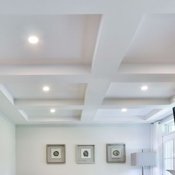 Натяжной потолок в ванной