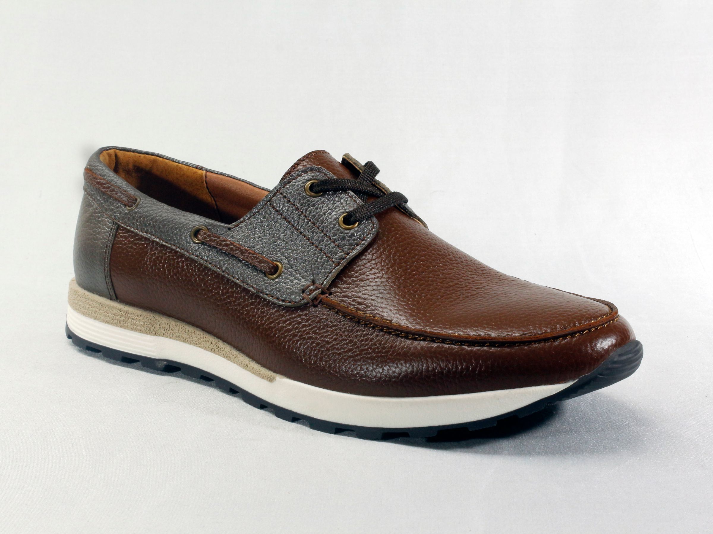 ОБУВНАЯ ФАБРИКА “BADALLI”