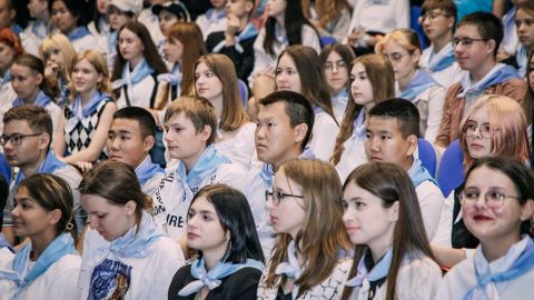 ХУДОЖЕСТВЕННЫЙ ФОРУМ ПО ПРИЗВАНИЮ ПЕДАГОГИЧЕСКОЙ ПРОФЕССИИ И ВСЕРОССИЙСКИЙ ФОРУМ МОЛОДЫХ УЧИТЕЛЕЙ