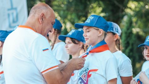 ХУДОЖЕСТВЕННЫЙ ФОРУМ ПО ПРИЗВАНИЮ ПЕДАГОГИЧЕСКОЙ ПРОФЕССИИ И ВСЕРОССИЙСКИЙ ФОРУМ МОЛОДЫХ УЧИТЕЛЕЙ