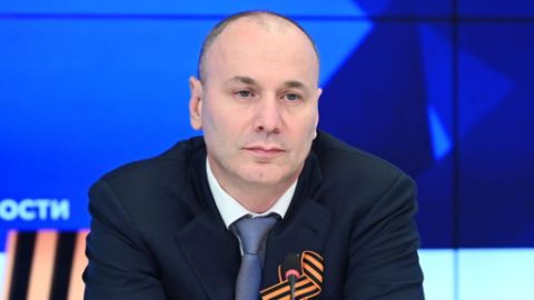 ХУДОЖЕСТВЕННЫЙ ФОРУМ ПО ПРИЗВАНИЮ ПЕДАГОГИЧЕСКОЙ ПРОФЕССИИ И ВСЕРОССИЙСКИЙ ФОРУМ МОЛОДЫХ УЧИТЕЛЕЙ