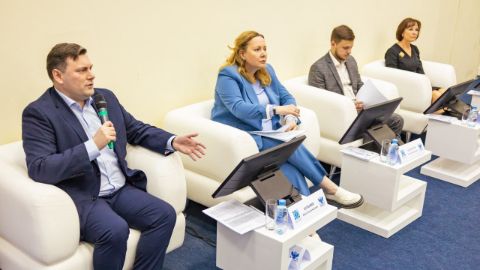 ХУДОЖЕСТВЕННЫЙ ФОРУМ ПО ПРИЗВАНИЮ ПЕДАГОГИЧЕСКОЙ ПРОФЕССИИ И ВСЕРОССИЙСКИЙ ФОРУМ МОЛОДЫХ УЧИТЕЛЕЙ