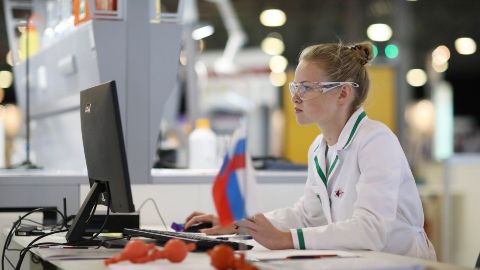 ХУДОЖЕСТВЕННЫЙ ФОРУМ ПО ПРИЗВАНИЮ ПЕДАГОГИЧЕСКОЙ ПРОФЕССИИ И ВСЕРОССИЙСКИЙ ФОРУМ МОЛОДЫХ УЧИТЕЛЕЙ