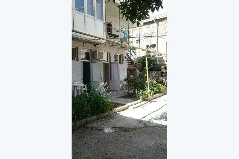 Гостевой дом Земская 5 Феодосия