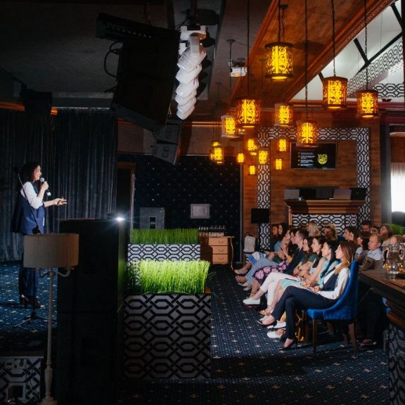 бизнес-день Белая пятница продаж Организатор компания Битнесс в Ресторане Зима Белгород