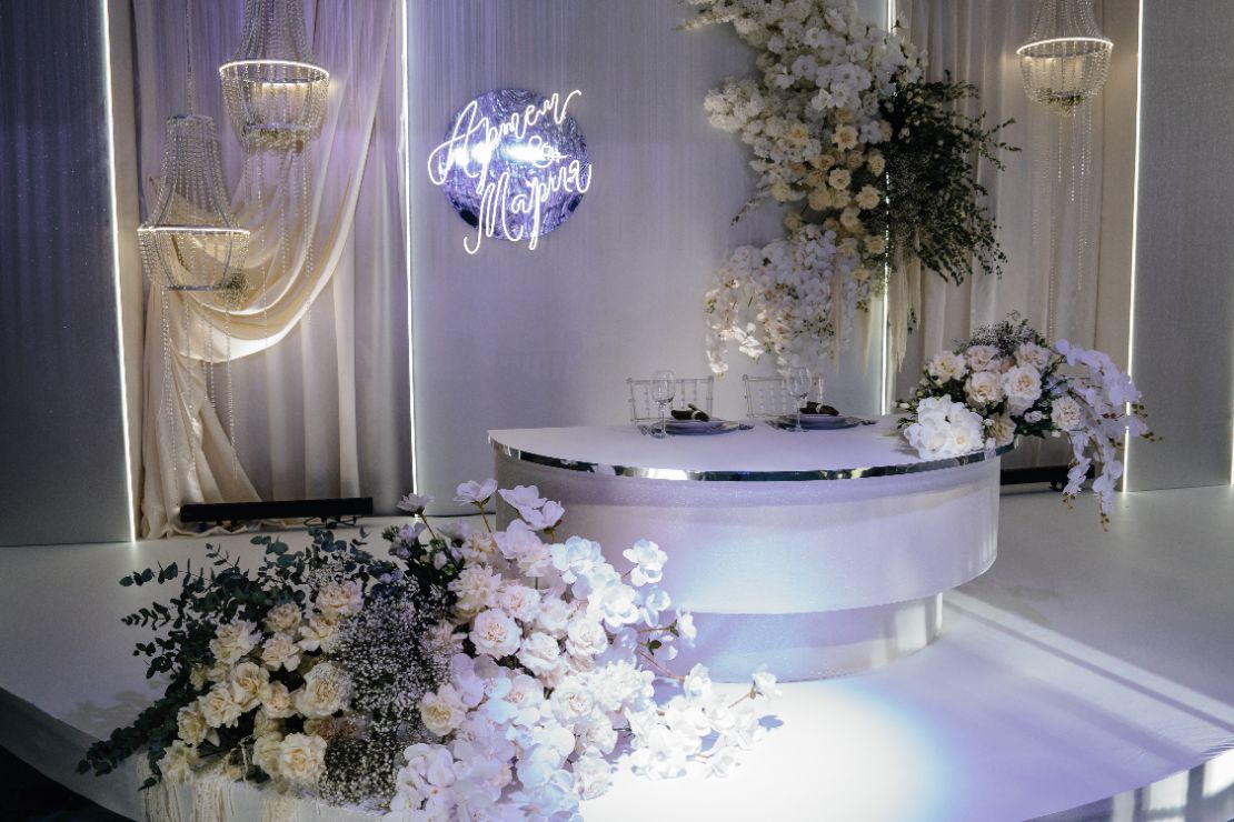 Оформление зала на свадьбу, свадьба в Ривьере Белгород, дизайнерское оформление свадьбы под ключ, оформление свадьбы Белгород, оформление президиума, студия декора КинАрт Белгород
