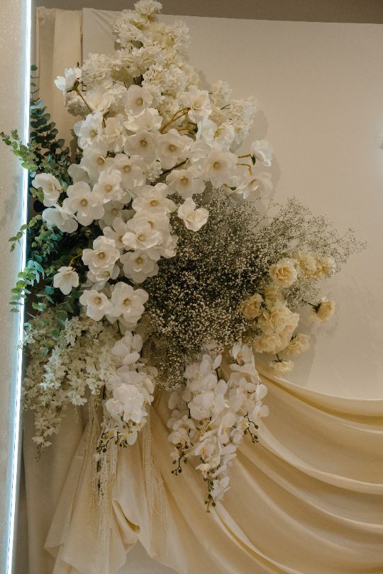 Оформление фотозоны на свадьбу, свадьба в Ривьере Белгород, дизайнерское оформление свадьбы под ключ, студия декора КинАрт Белгород