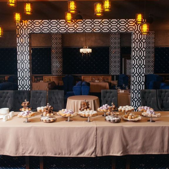 фуршет бизнес-день Белая пятница продаж Организатор компания Битнесс в Ресторане Зима Белгород