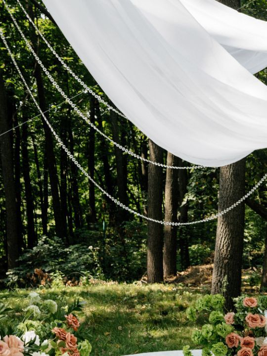 Оформление свадьбы в ресторане «Веретено» в Белгороде — студия декора КинАрт, оформление свадьбы Белгород, оформление свадебной церемонии, оформление свадьбы Белгород