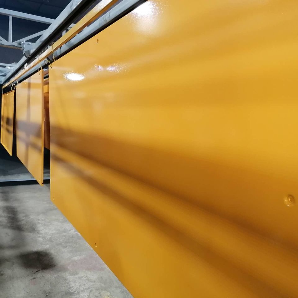 Перекрашивание корпусов электрошкафов в РАЛ 1003 глянец