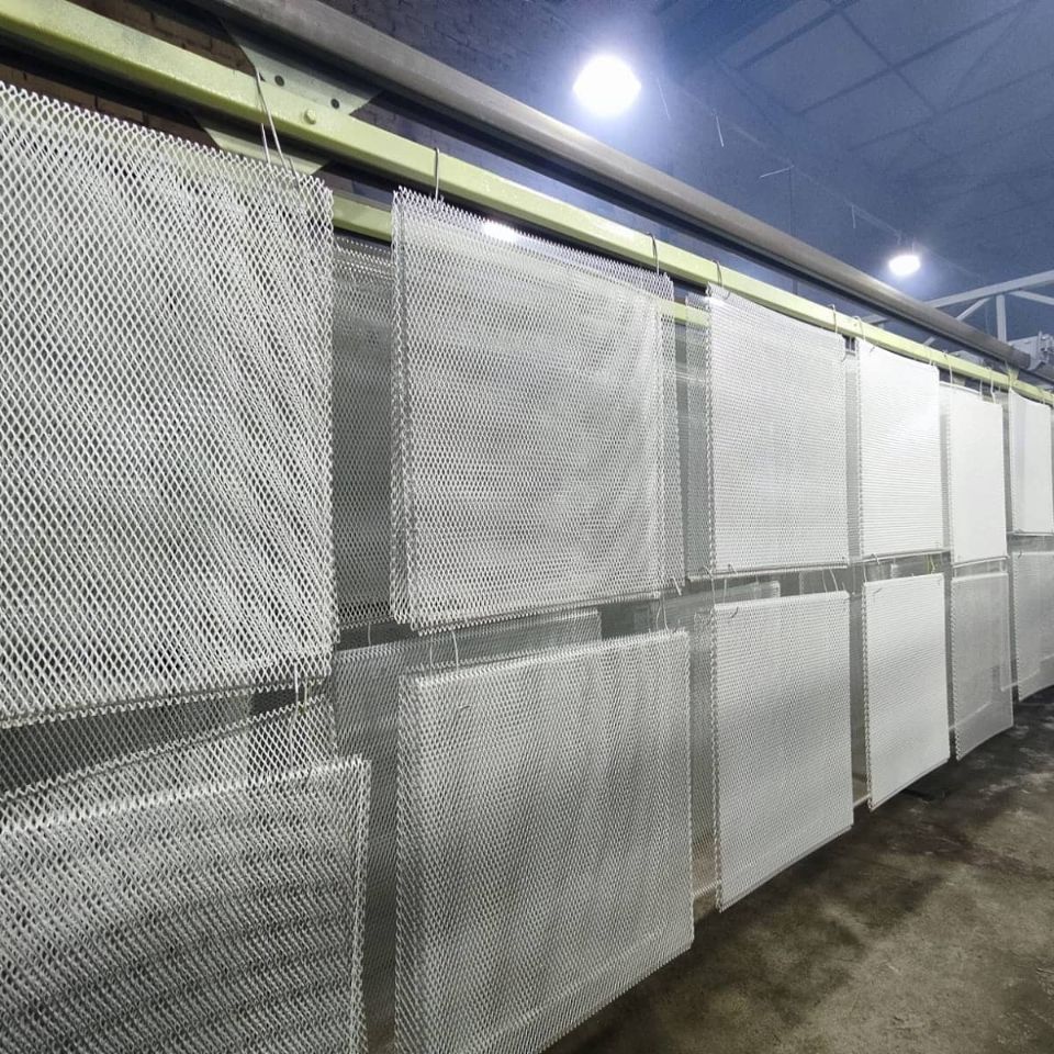 Порошковая покраска решеток кондиционера