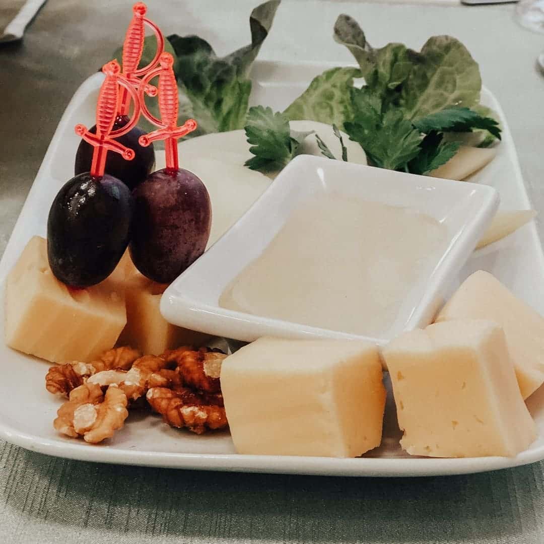 Выездной банкет, кейтеринг. От семейных праздников до корпоративных вечеров.