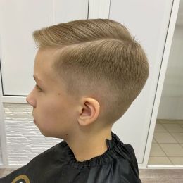 Мужская стрижка в Ярцево Модельная