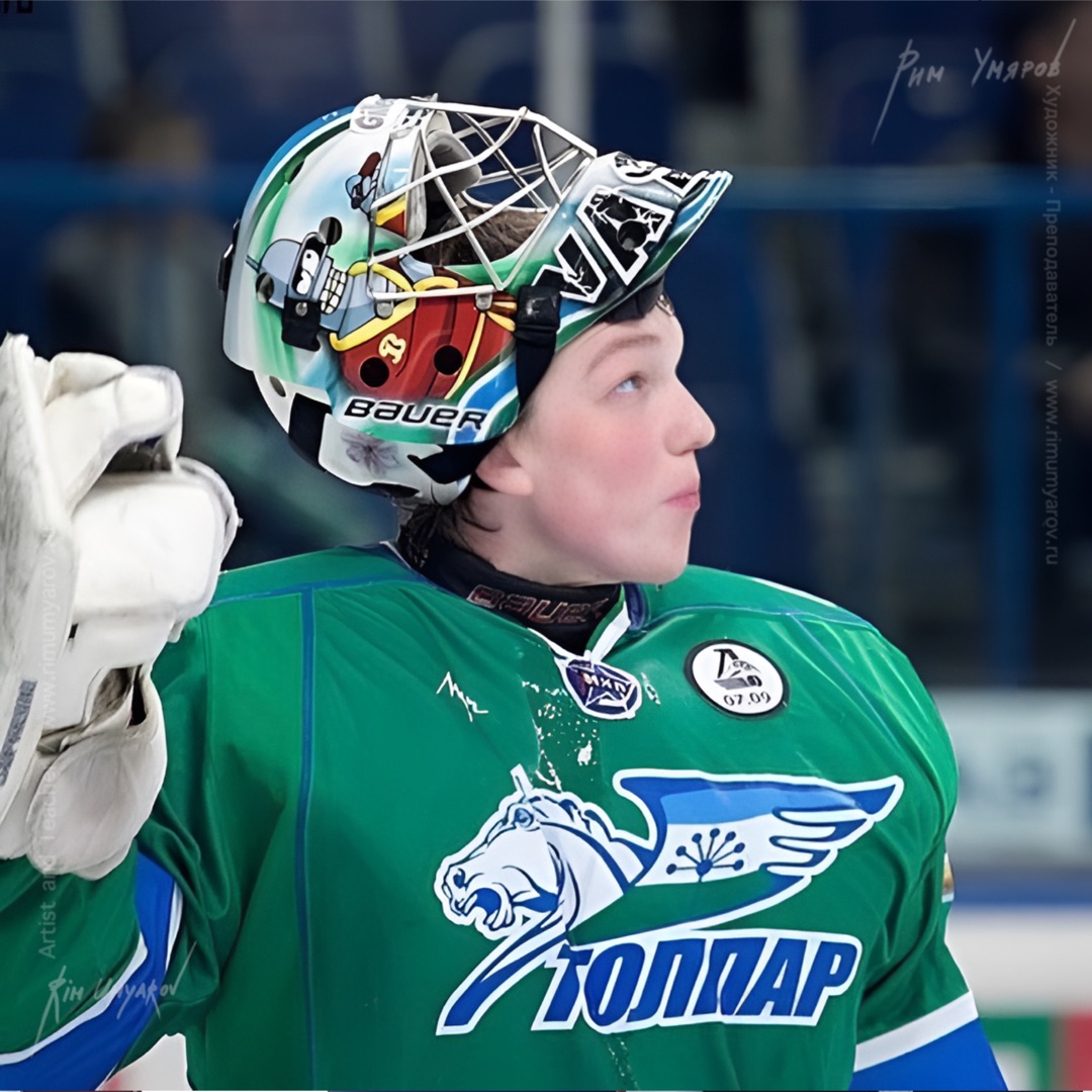 Рим Умяров роспись защитный шлем для хоккей шорттрек сборная России