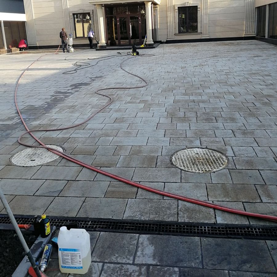 uborka-territorii-i-sbor-musora-po-rostovu-i-rostovskoj-oblasti6