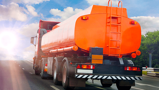 АРЕНДА БЕНЗОВОЗА ОБЪЕМ 7 м3