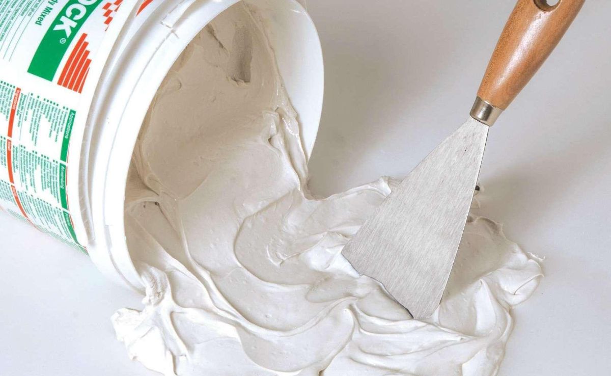 Руководство по приготовлению замазок для малярных работ: виды, рецепты и применение