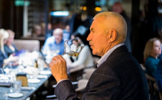 http://winesnobbar.ru/