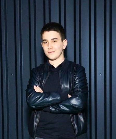 Ваниев  Назар