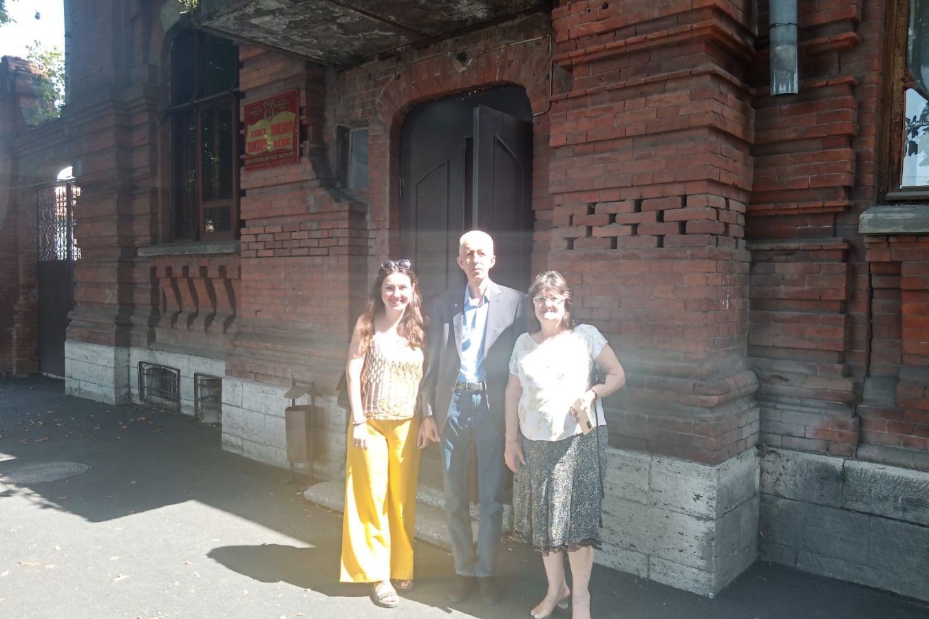 Правнучка Бориса Галаева-скрипач Ольга Габараева-Бозкурт с Ацамазом Макоевым владикавказ сентябрь 2022г.