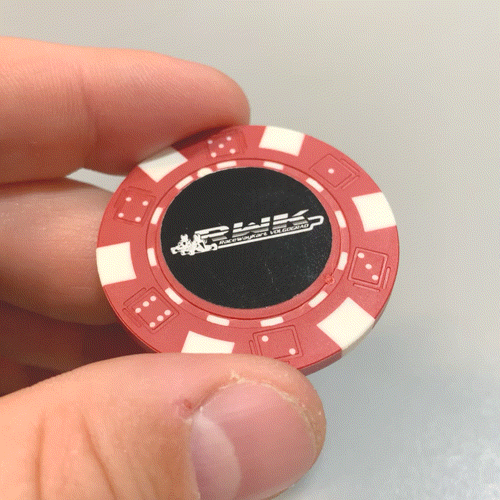 Глянцевая поверхность фишек