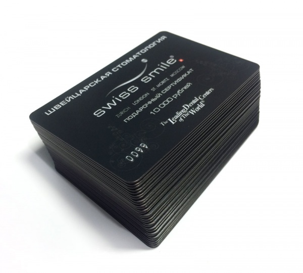 Пластиковые карты с окрасом торцов