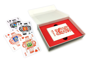 Печать игральных пластиковых карт с упаковкой