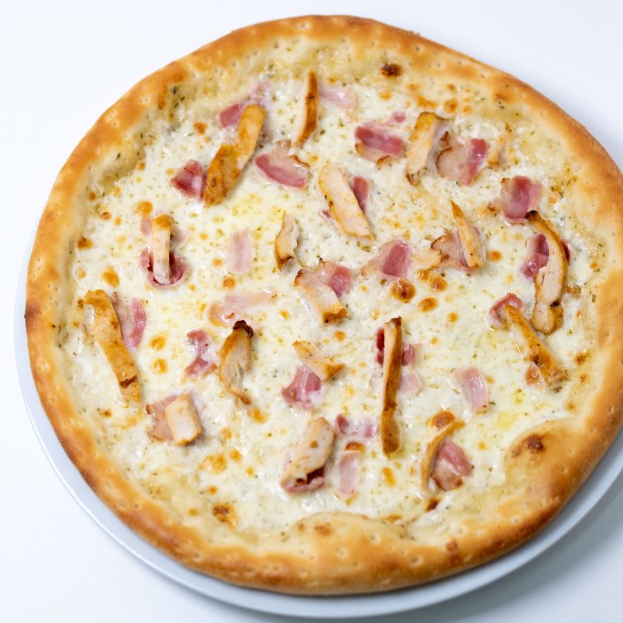 Пицца "Курица бекон"