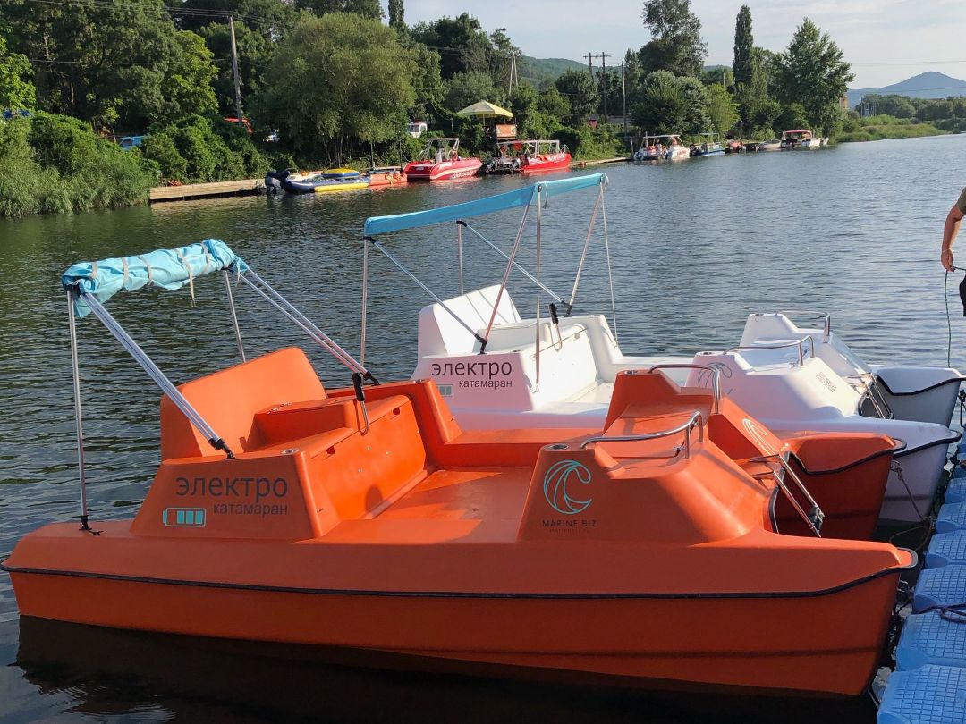 электрический катамаран MARINE BIZ