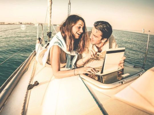 НА МЕСТЕ ПРАВОЙ ИЛИ НА МЕСТЕ ЛЮБИМОЙ?