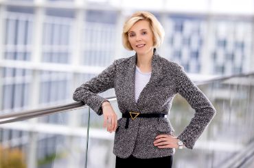 Нажмите, чтобы отредактировать изображение Елена Иванова.