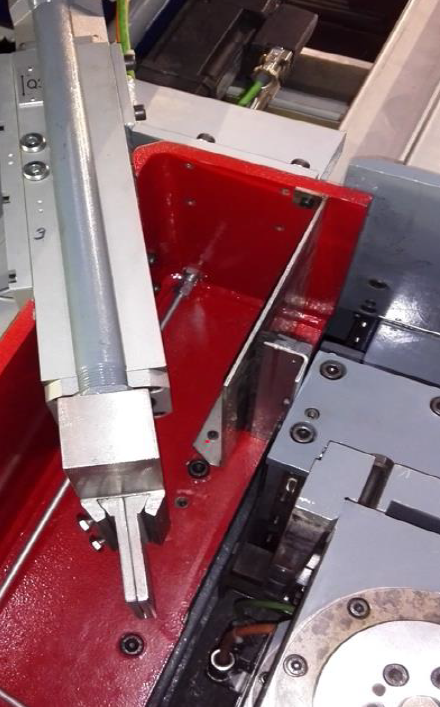 Сопло чистки шлифовального
круга